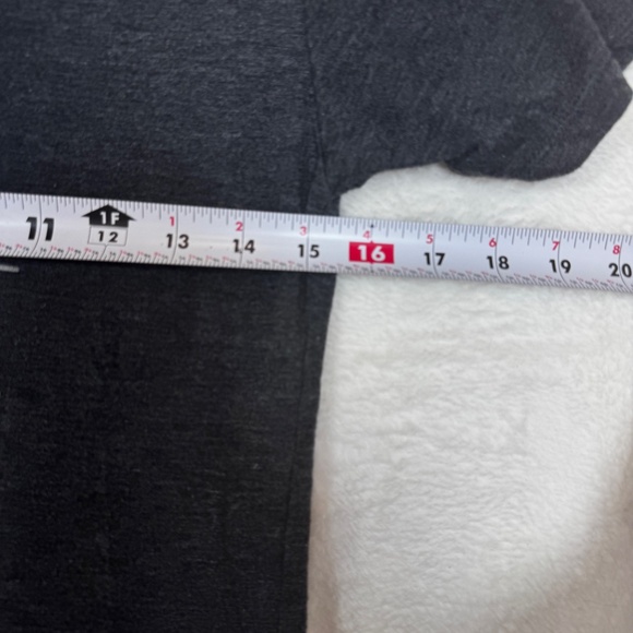 Star Wars T-Shirt Womens Size Small Gray Graphic V-Neck Mad Engine Dark Side - Picture 3 of 5